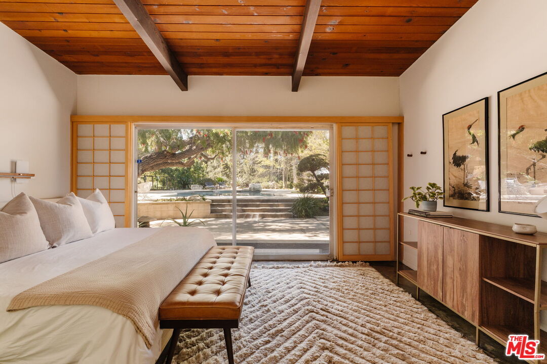 3493 Valley Meadow Rd