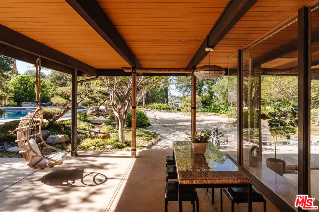 3493 Valley Meadow Rd