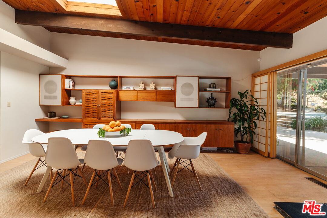 3493 Valley Meadow Rd