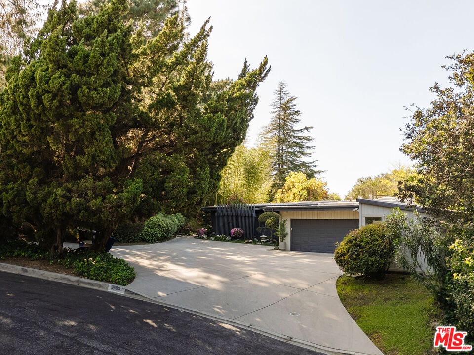 3493 Valley Meadow Rd