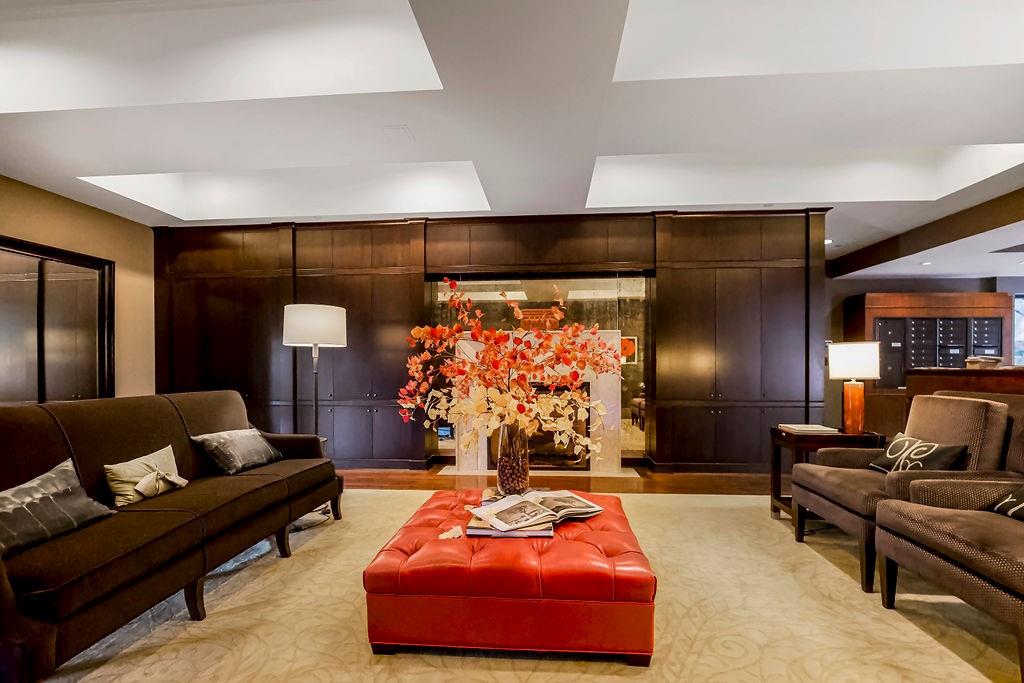 433 Ward Parkway Unit: 2N