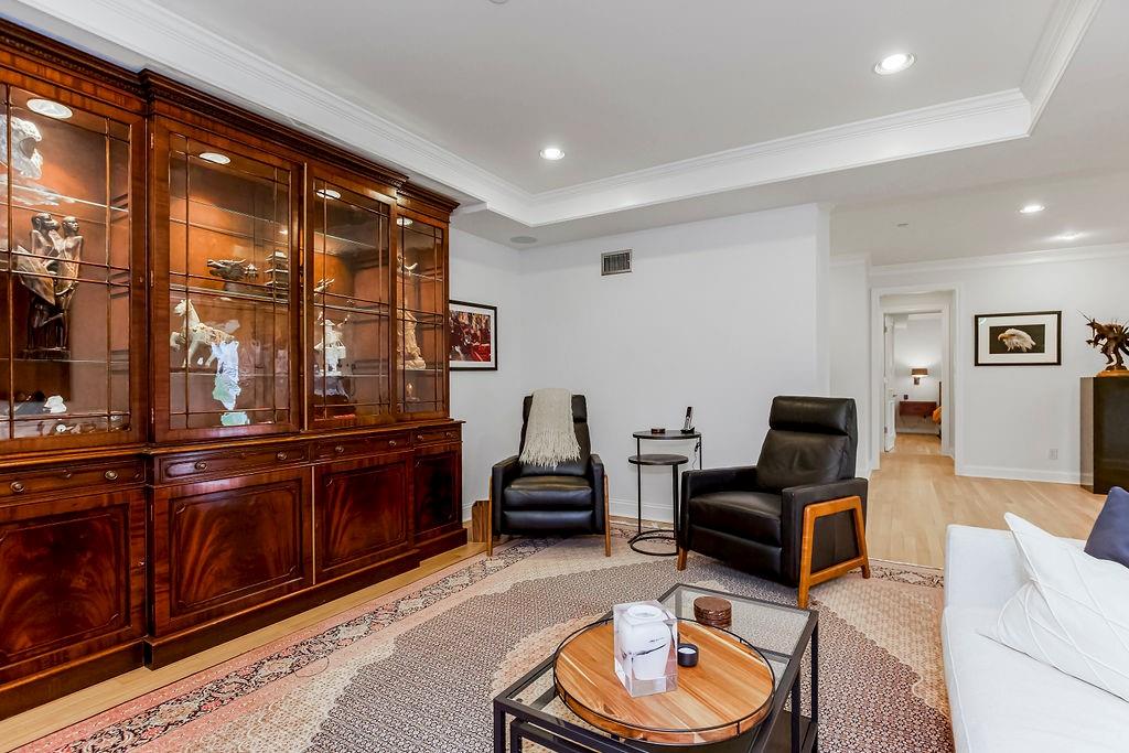 433 Ward Parkway Unit: 2N