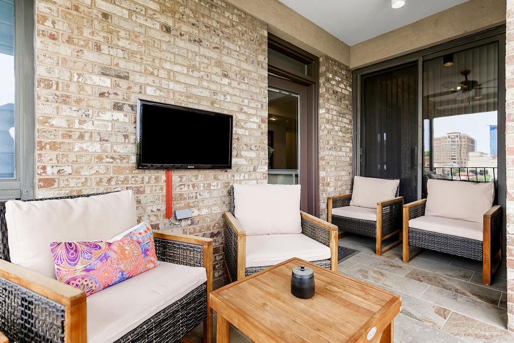 433 Ward Parkway Unit: 2N