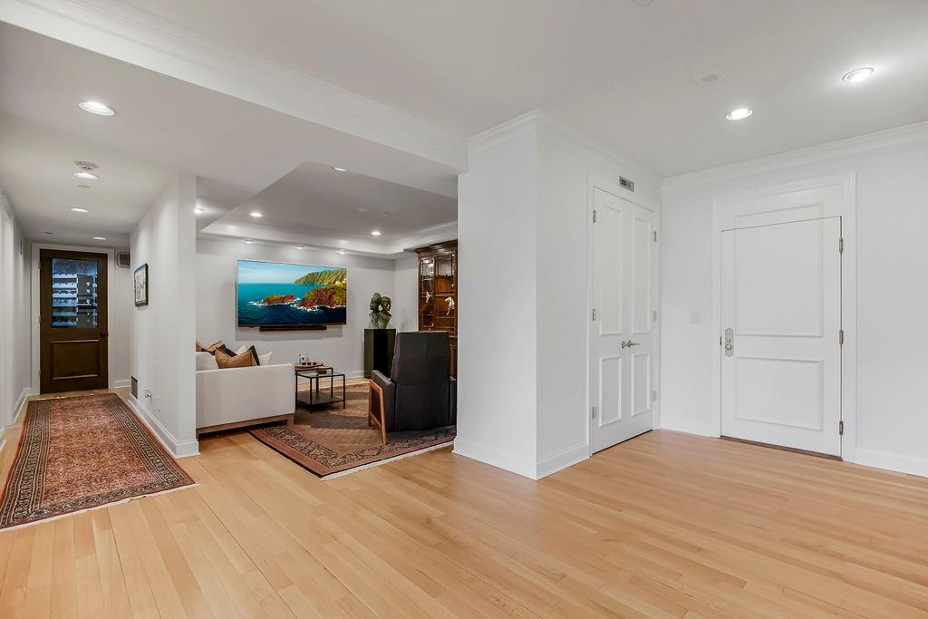 433 Ward Parkway Unit: 2N