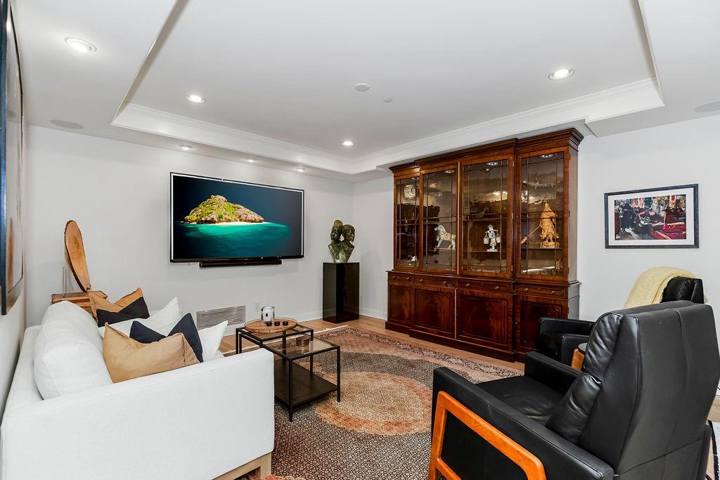 433 Ward Parkway Unit: 2N