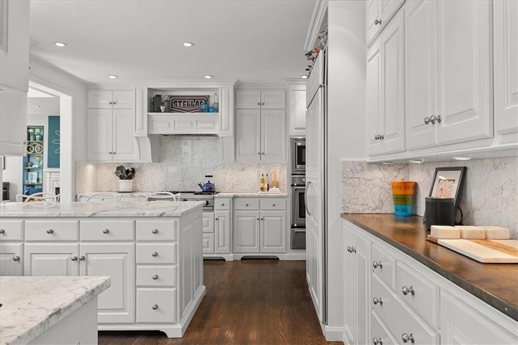 835 W 53rd Terrace