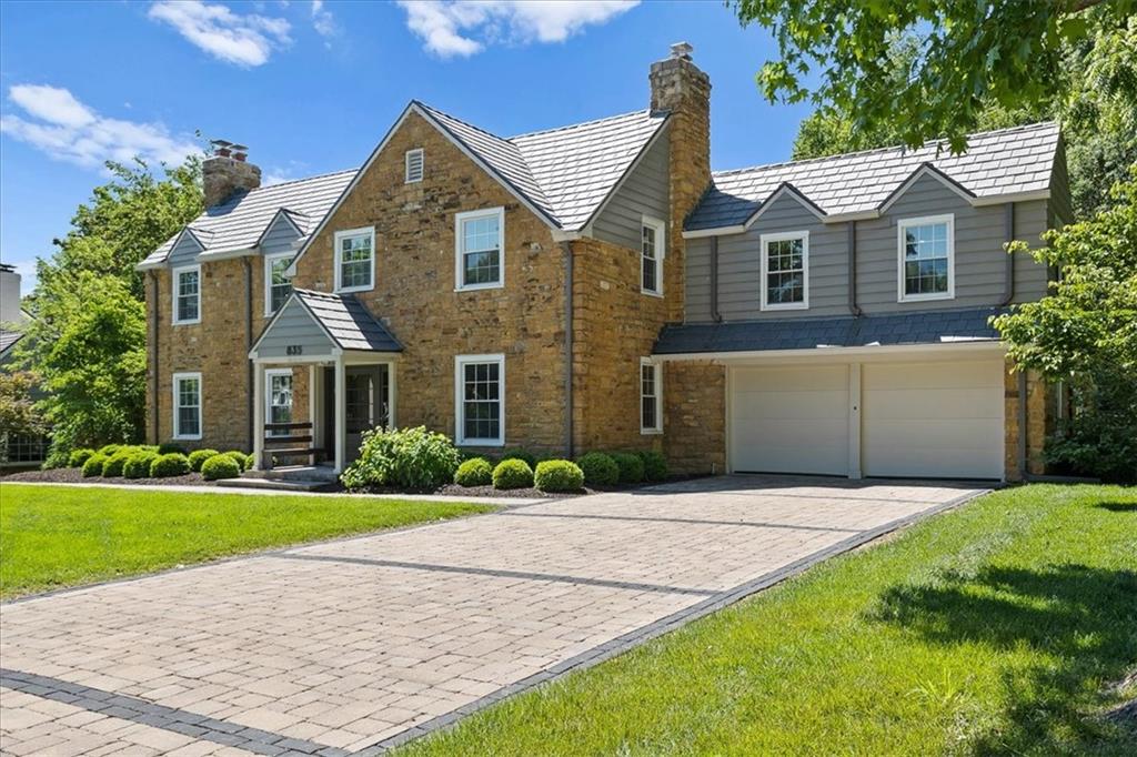 835 W 53rd Terrace