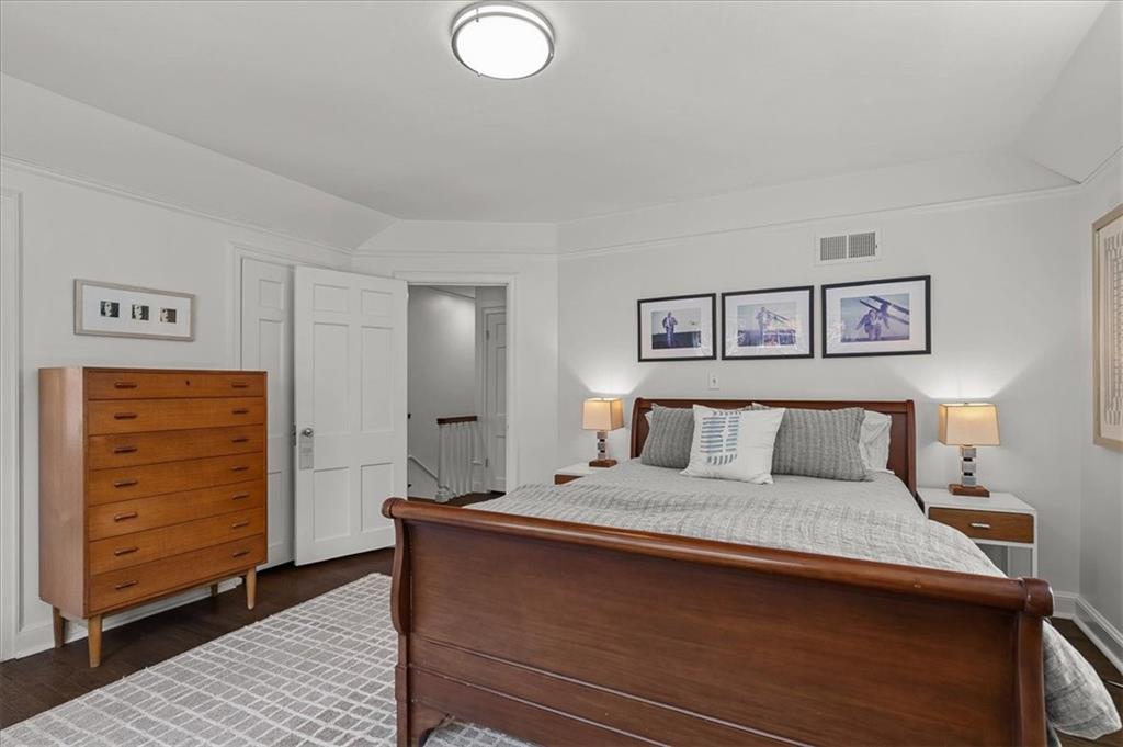 835 W 53rd Terrace