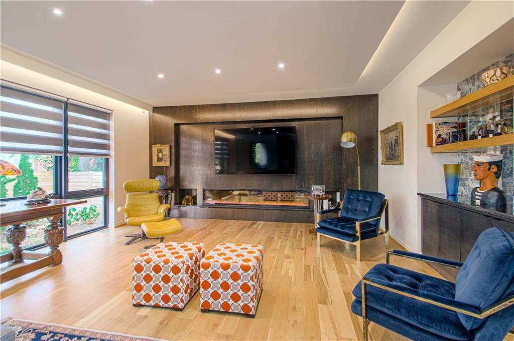 4620 Genessee Street