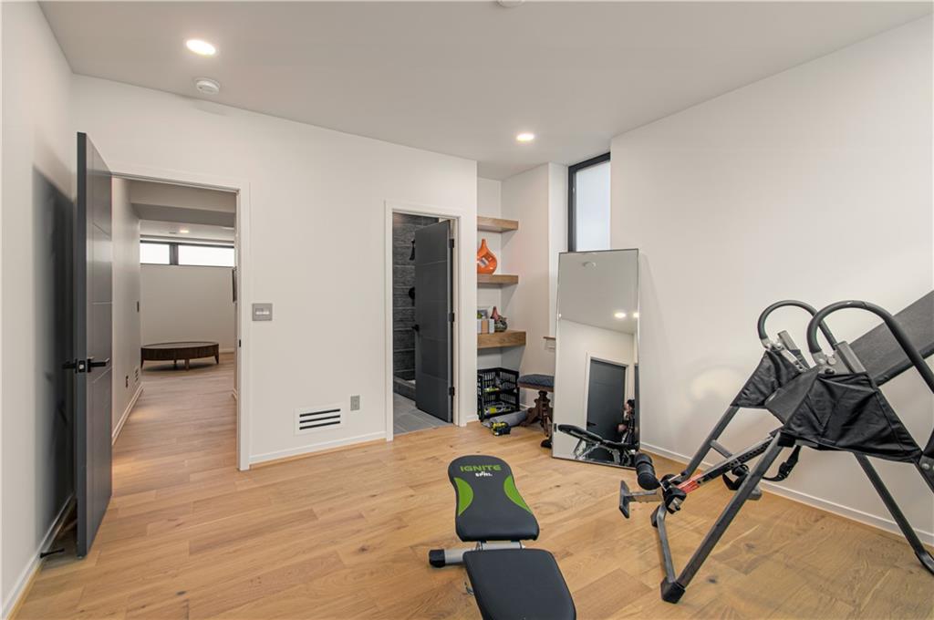 4620 Genessee Street