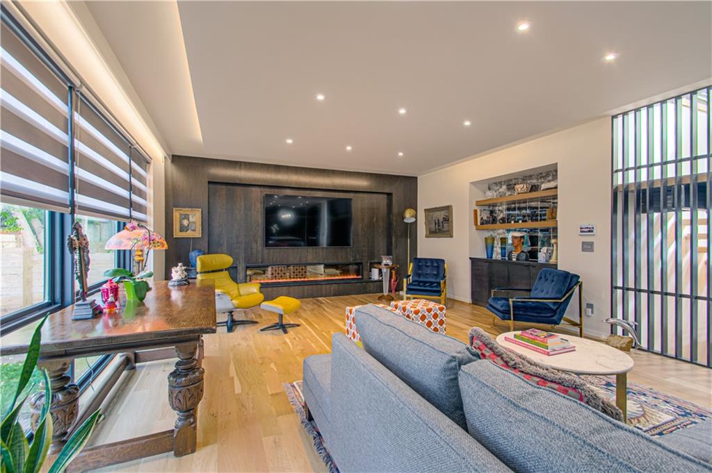 4620 Genessee Street