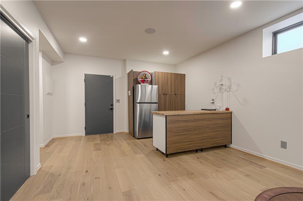 4620 Genessee Street