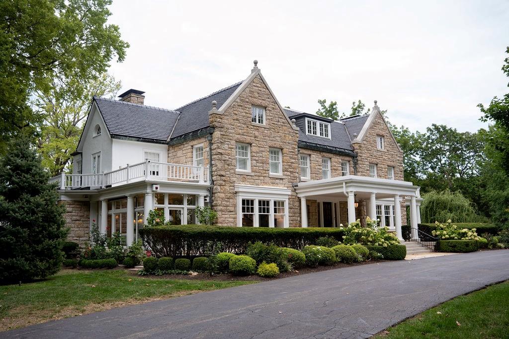 800 W 52nd Street