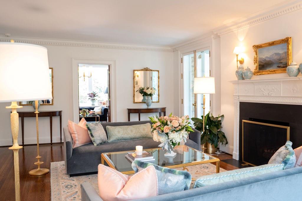 800 W 52nd Street