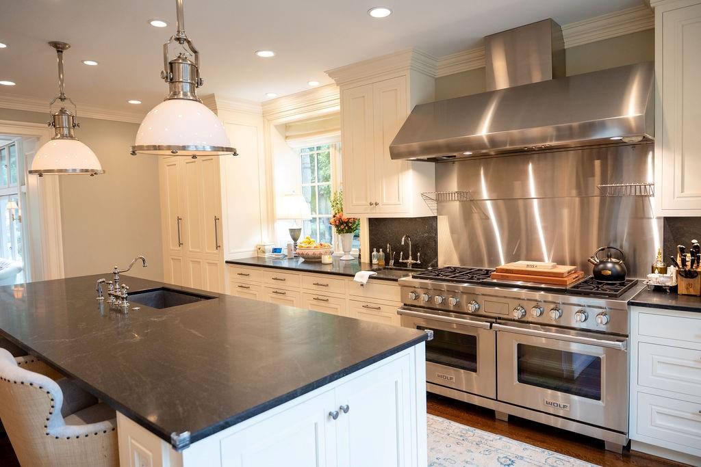 800 W 52nd Street