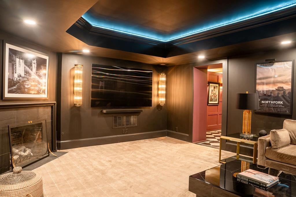 800 W 52nd Street