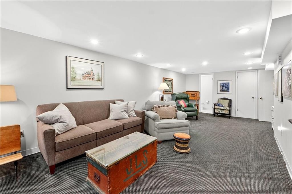 3514 W 92nd Street