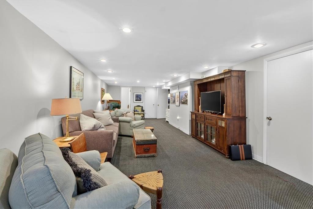 3514 W 92nd Street