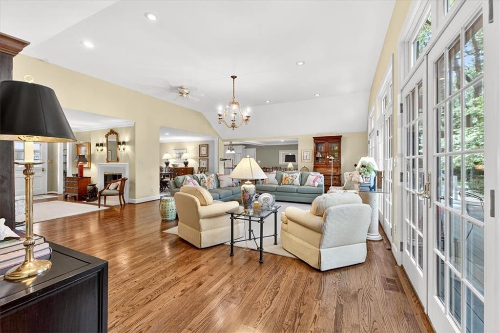 3514 W 92nd Street