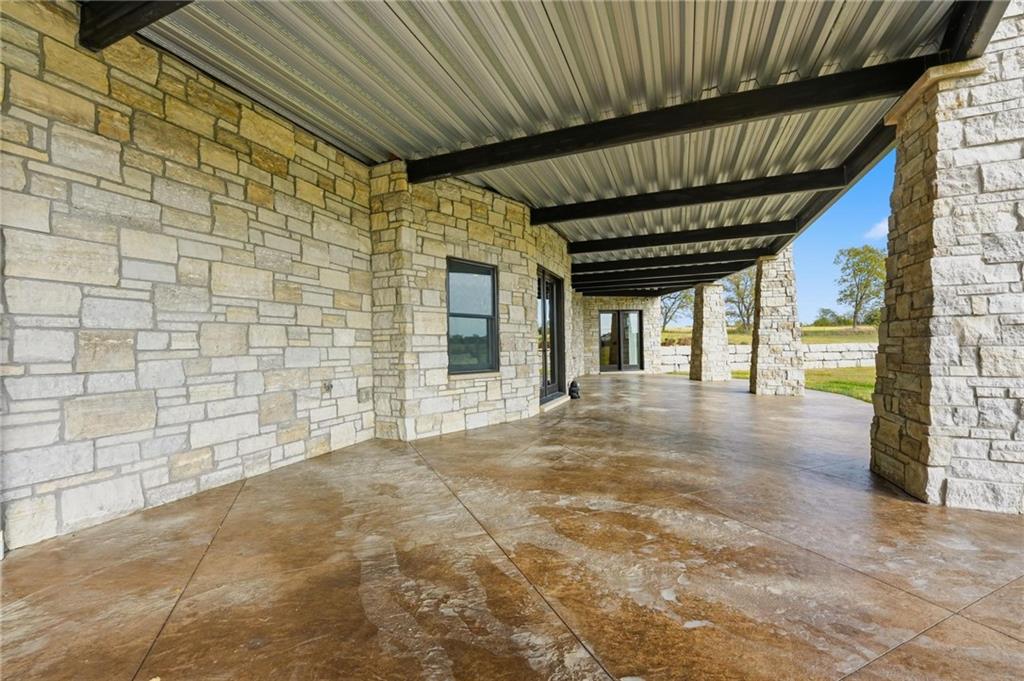 10807 NW Old Tiffany Springs Road