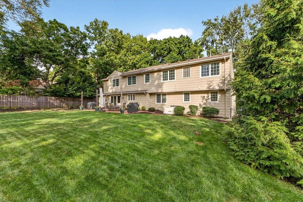 6010 Reinhardt Drive