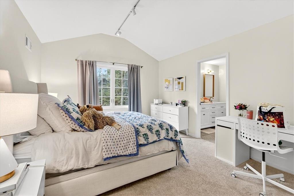 6010 Reinhardt Drive