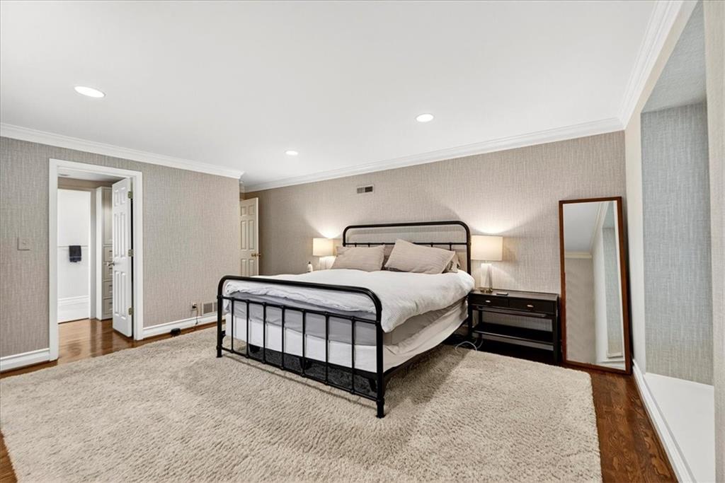 6010 Reinhardt Drive