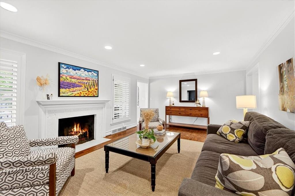 6010 Reinhardt Drive