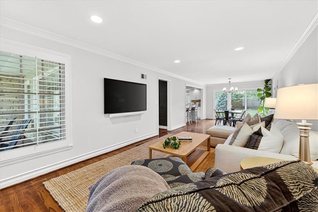 6010 Reinhardt Drive