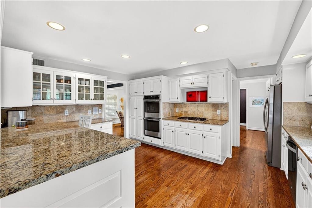 6010 Reinhardt Drive