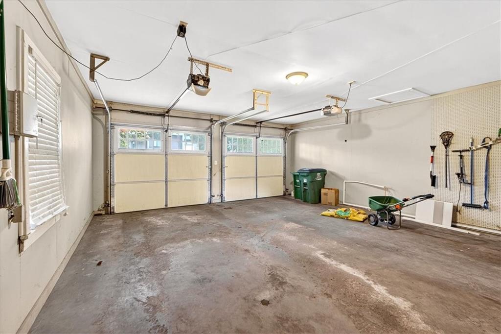 6010 Reinhardt Drive