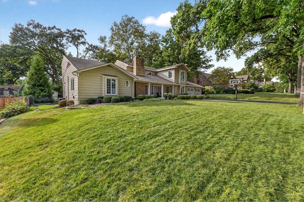 6010 Reinhardt Drive