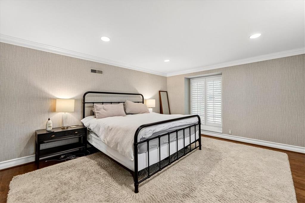 6010 Reinhardt Drive