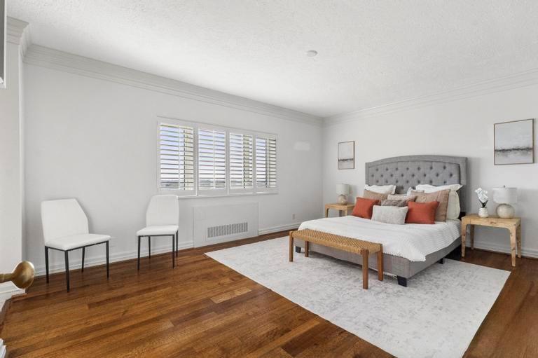 121 W 48th Street Unit: 2005