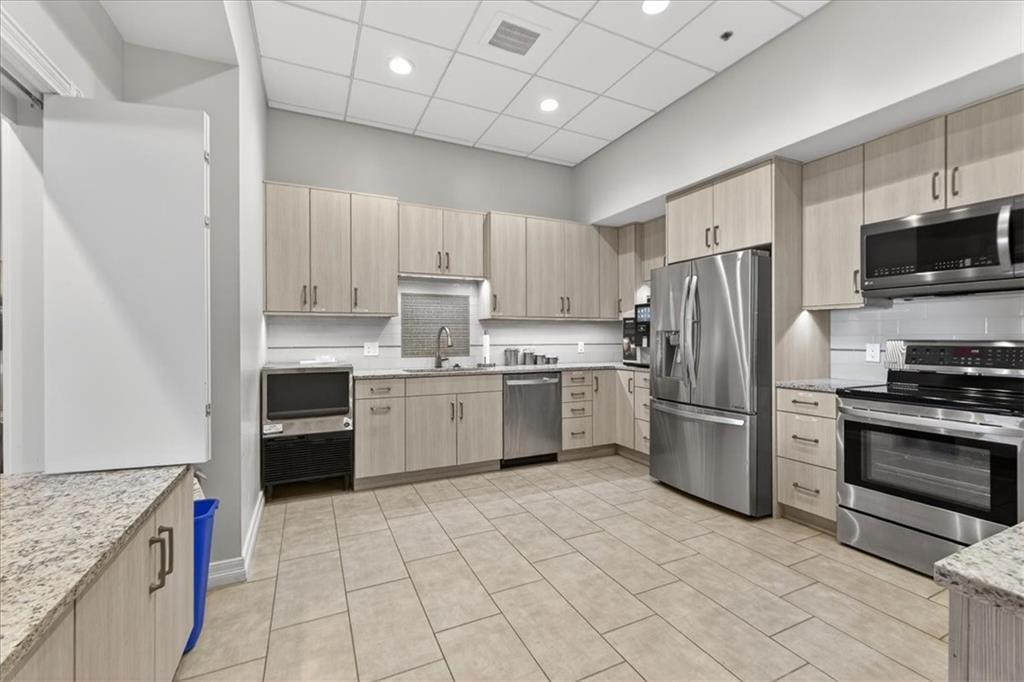 4900 Central Street Unit: 104