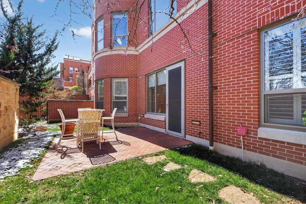 4900 Central Street Unit: 104