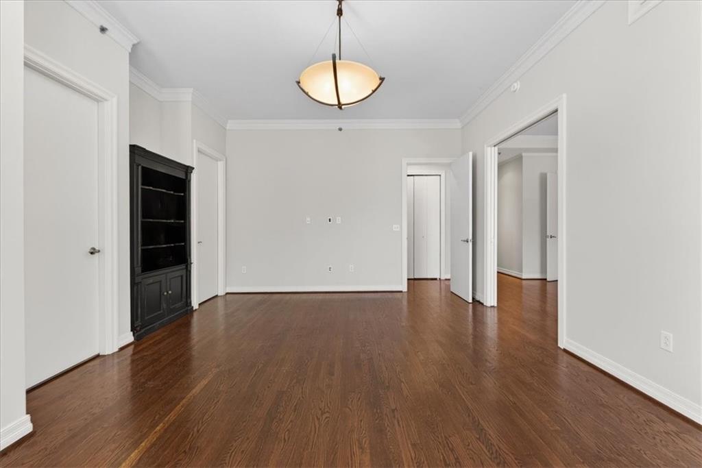 4900 Central Street Unit: 104