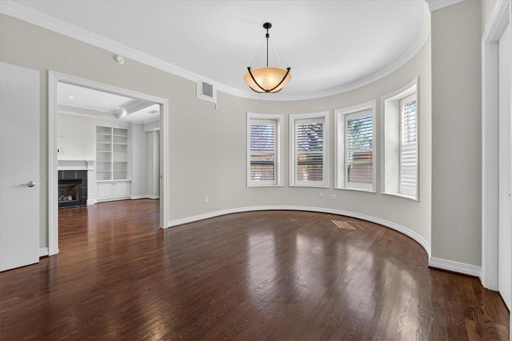 4900 Central Street Unit: 104