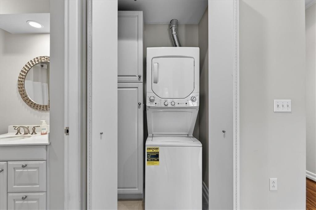 4900 Central Street Unit: 104