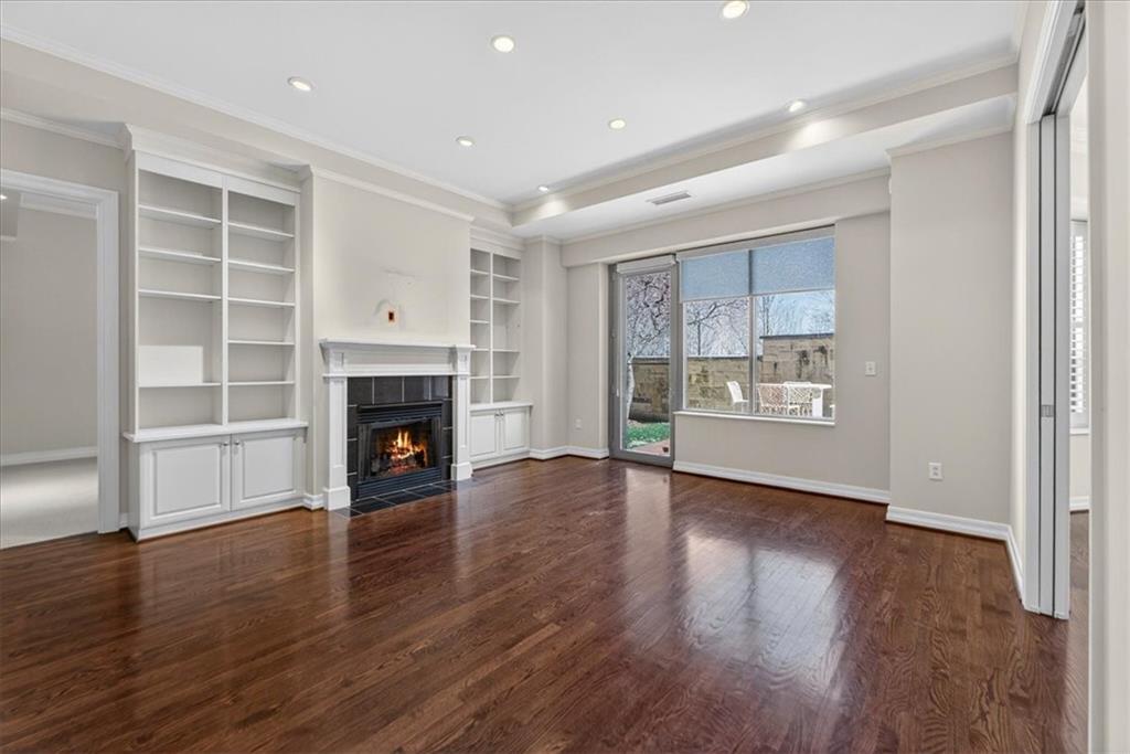 4900 Central Street Unit: 104