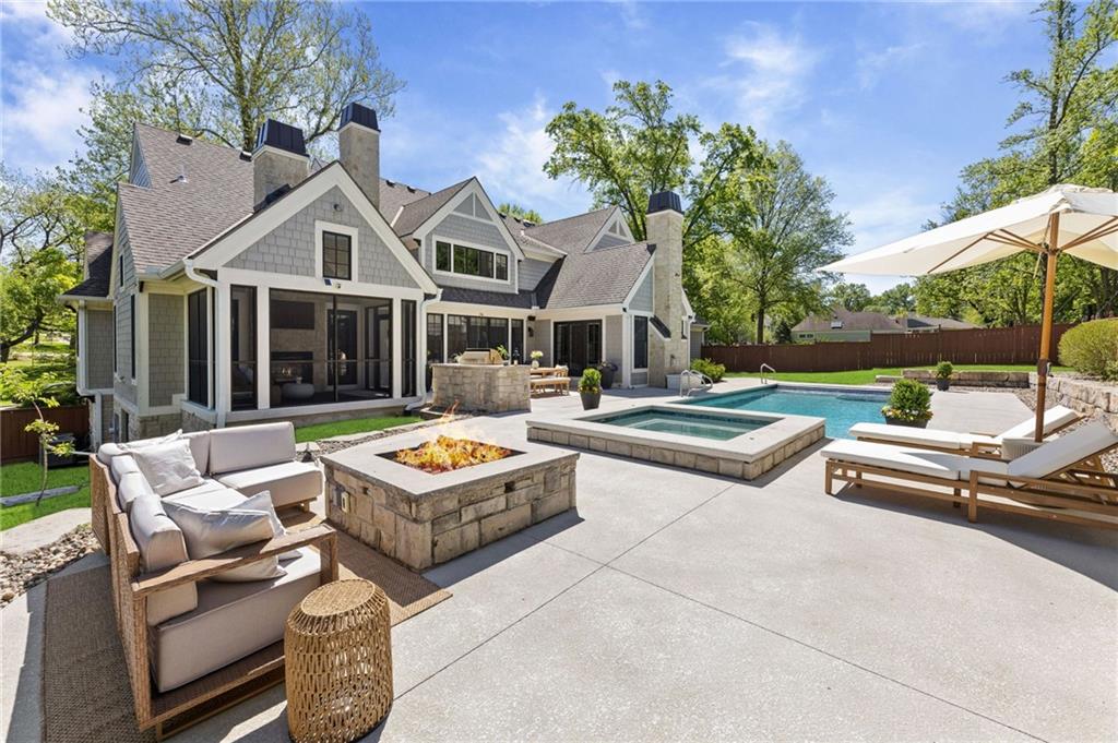 5710 Reinhardt Drive