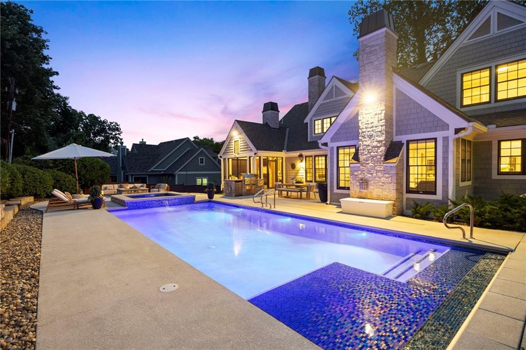 5710 Reinhardt Drive