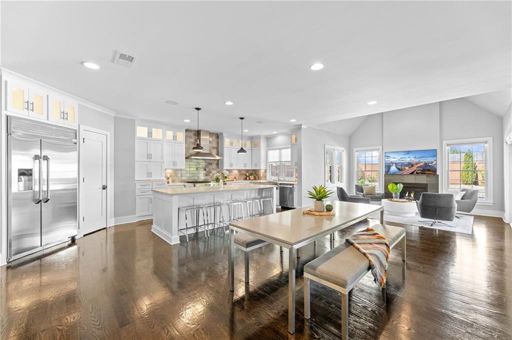 5710 Reinhardt Drive