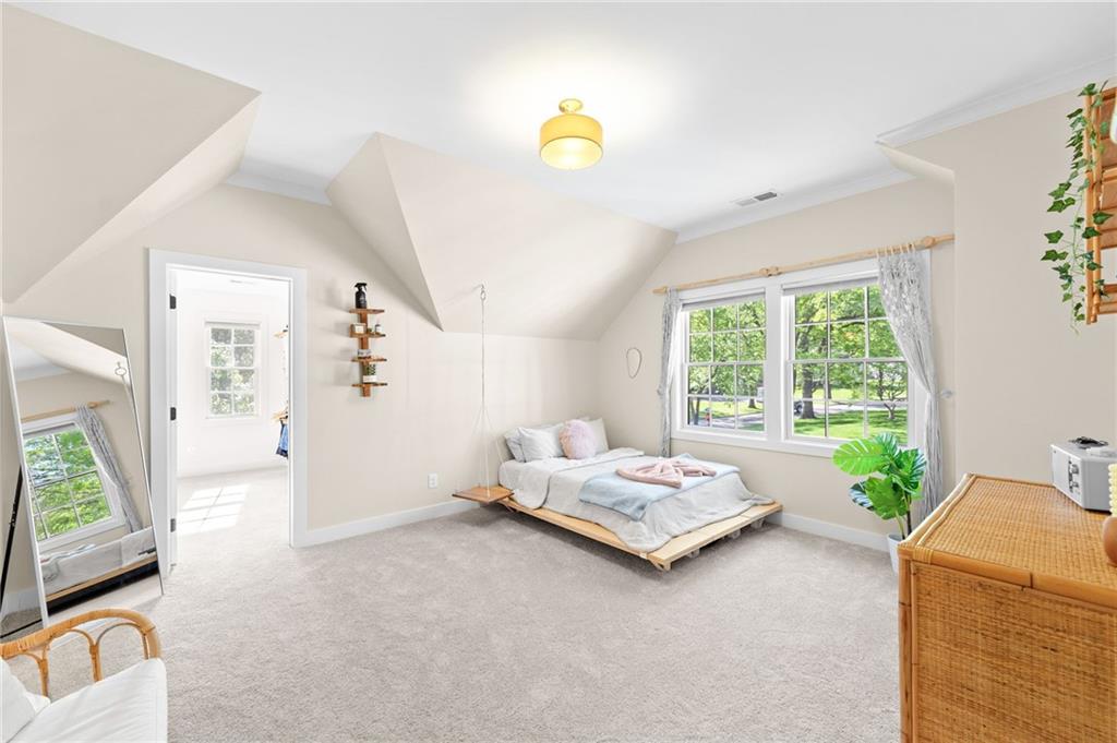 5710 Reinhardt Drive
