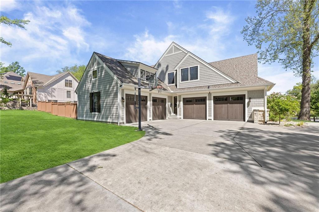 5710 Reinhardt Drive