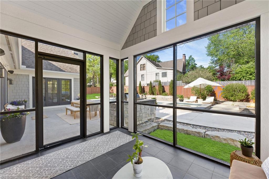 5710 Reinhardt Drive