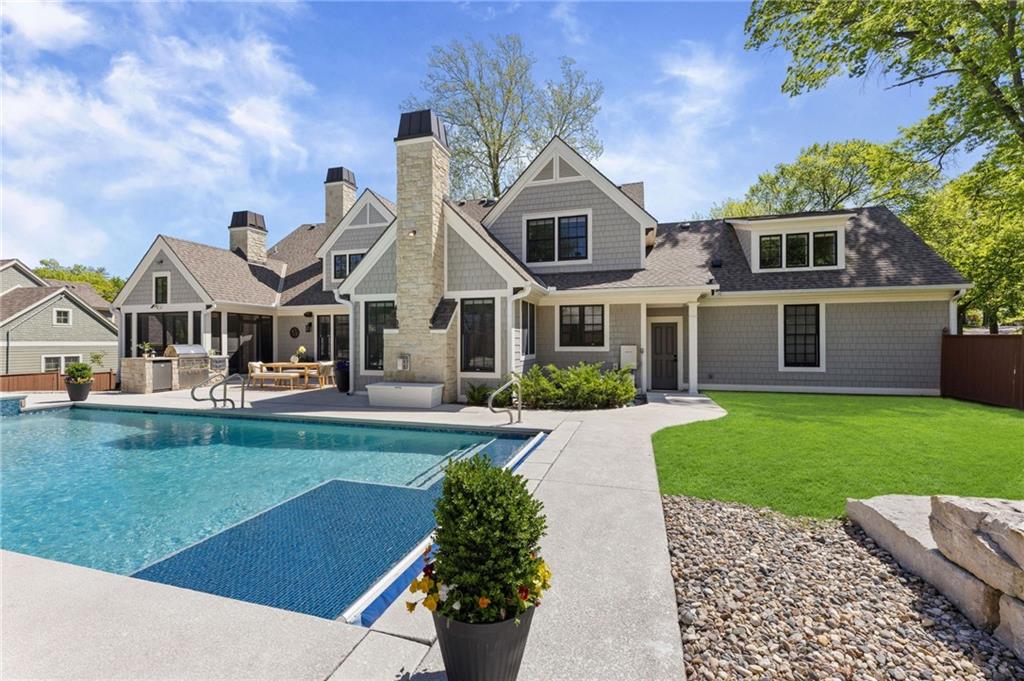 5710 Reinhardt Drive