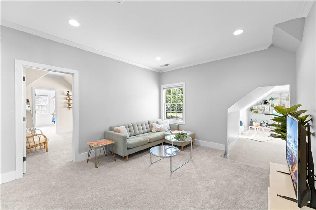 5710 Reinhardt Drive