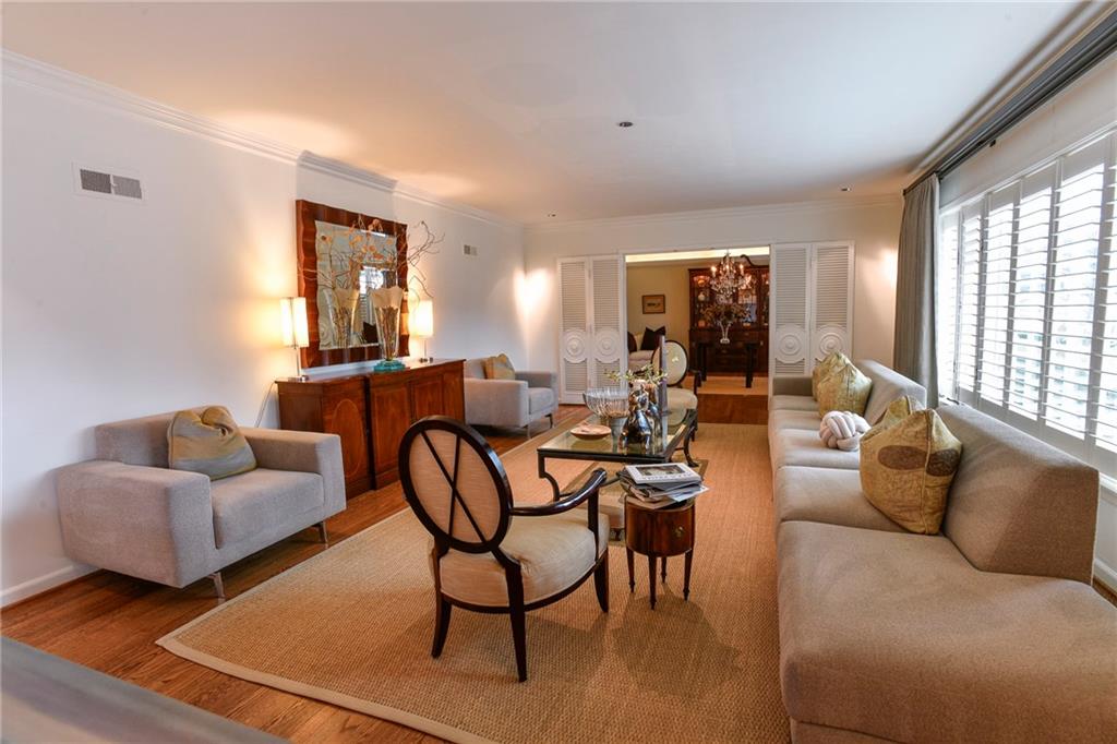 1240 W 64TH Terrace W