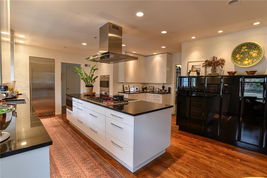 1240 W 64TH Terrace W